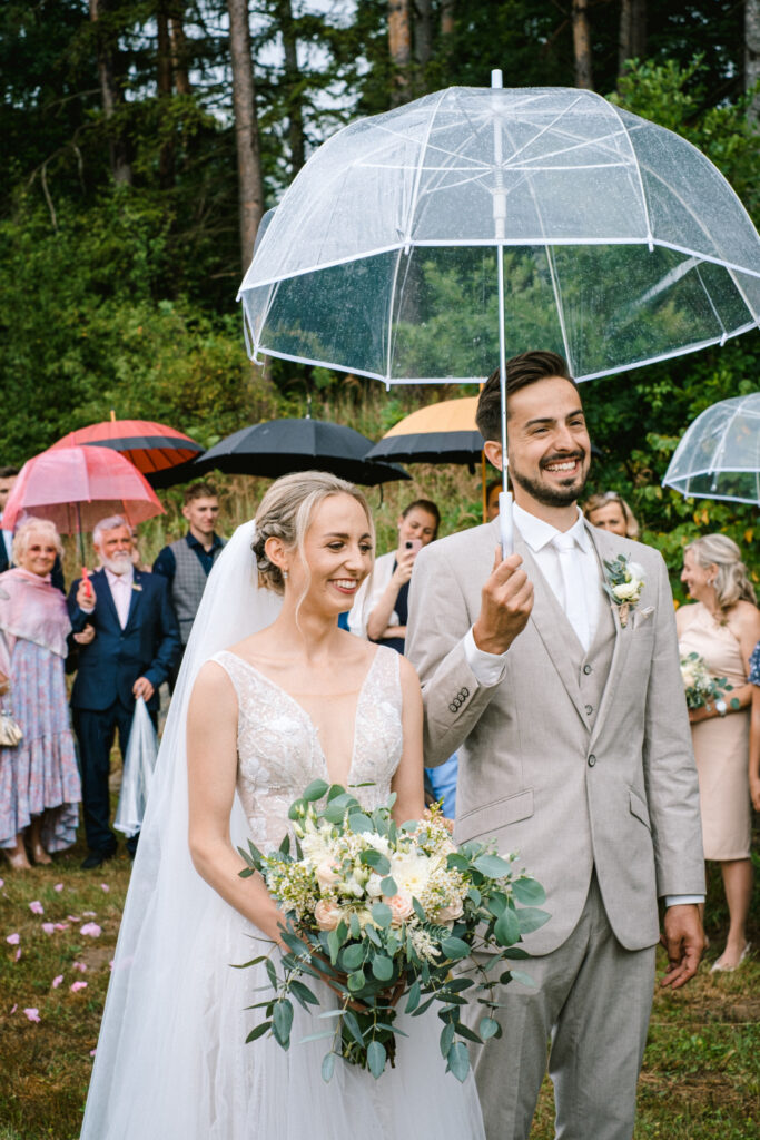 svatba v dešti