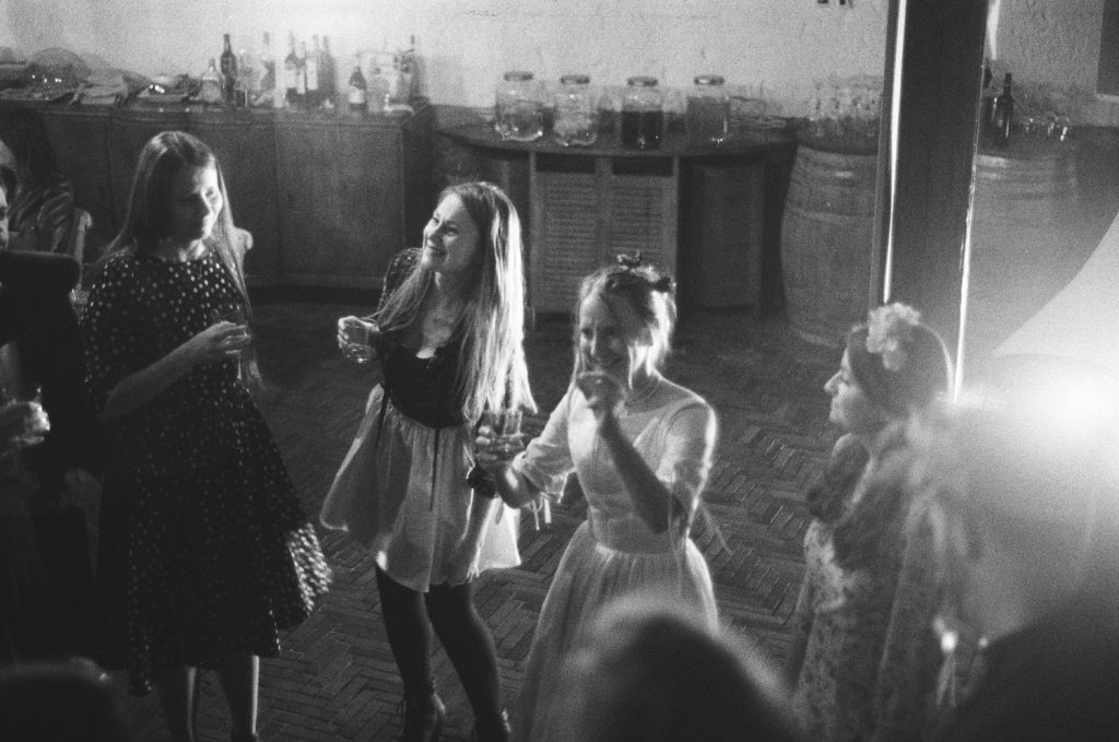 reportážní svatební fotografie na film